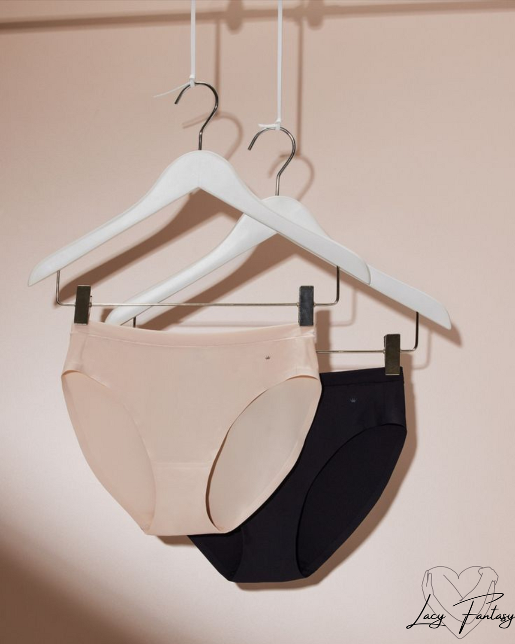 Seamless Briefs
